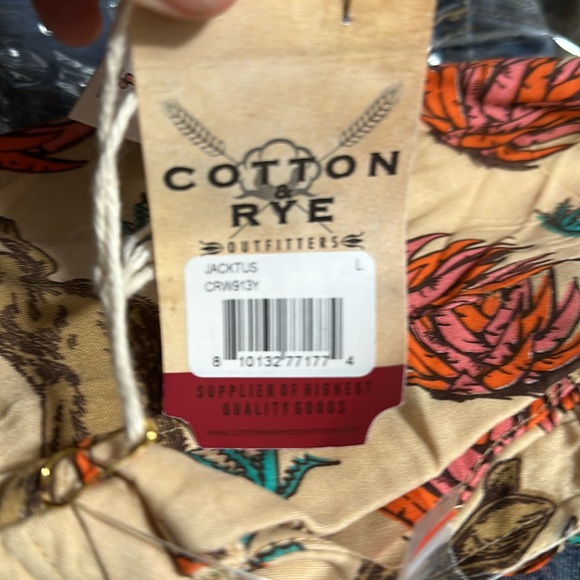 Jactus Button Down Top - Picture 2 of 4